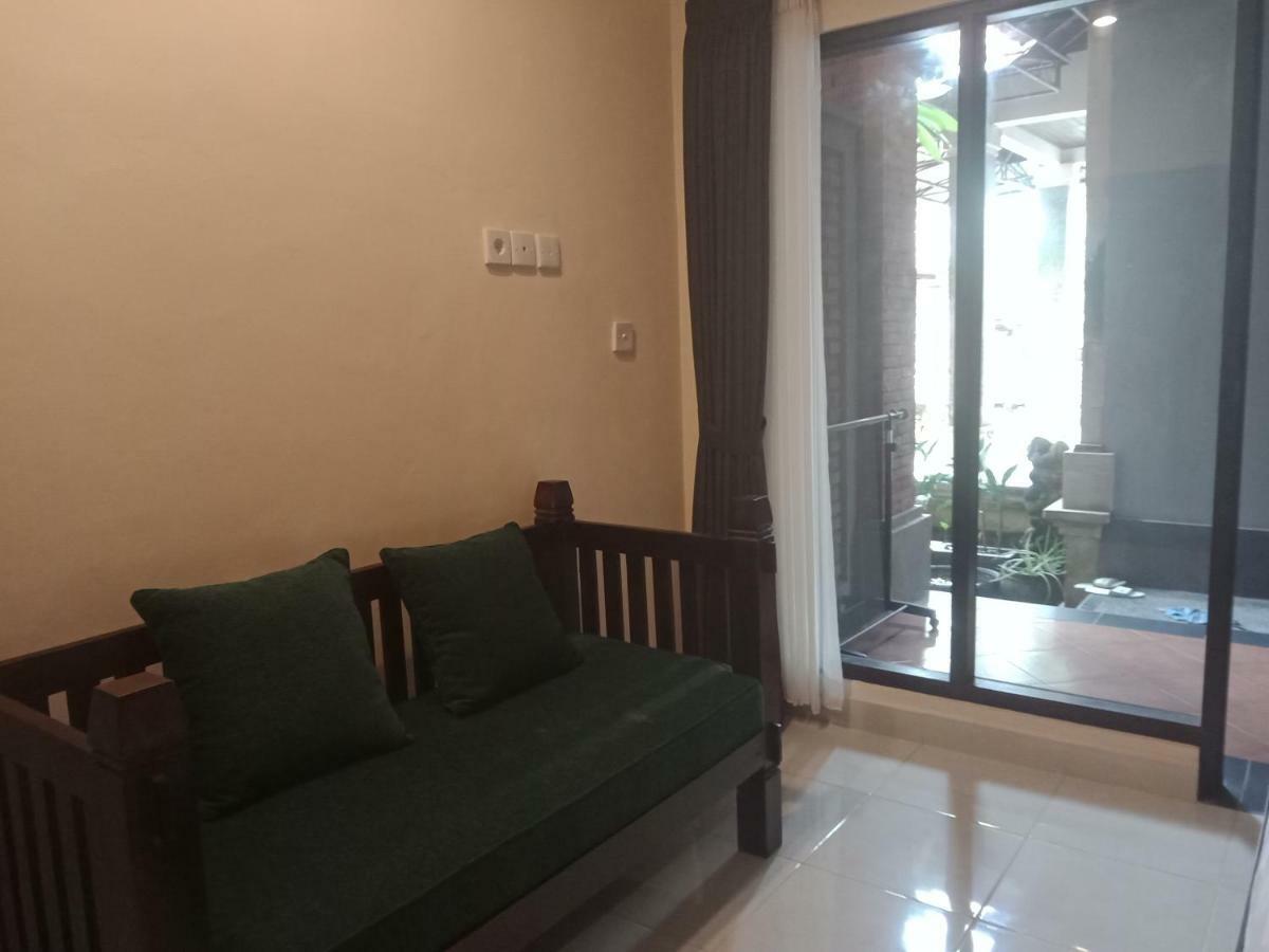 Ubud Taksu Homestay Exterior photo