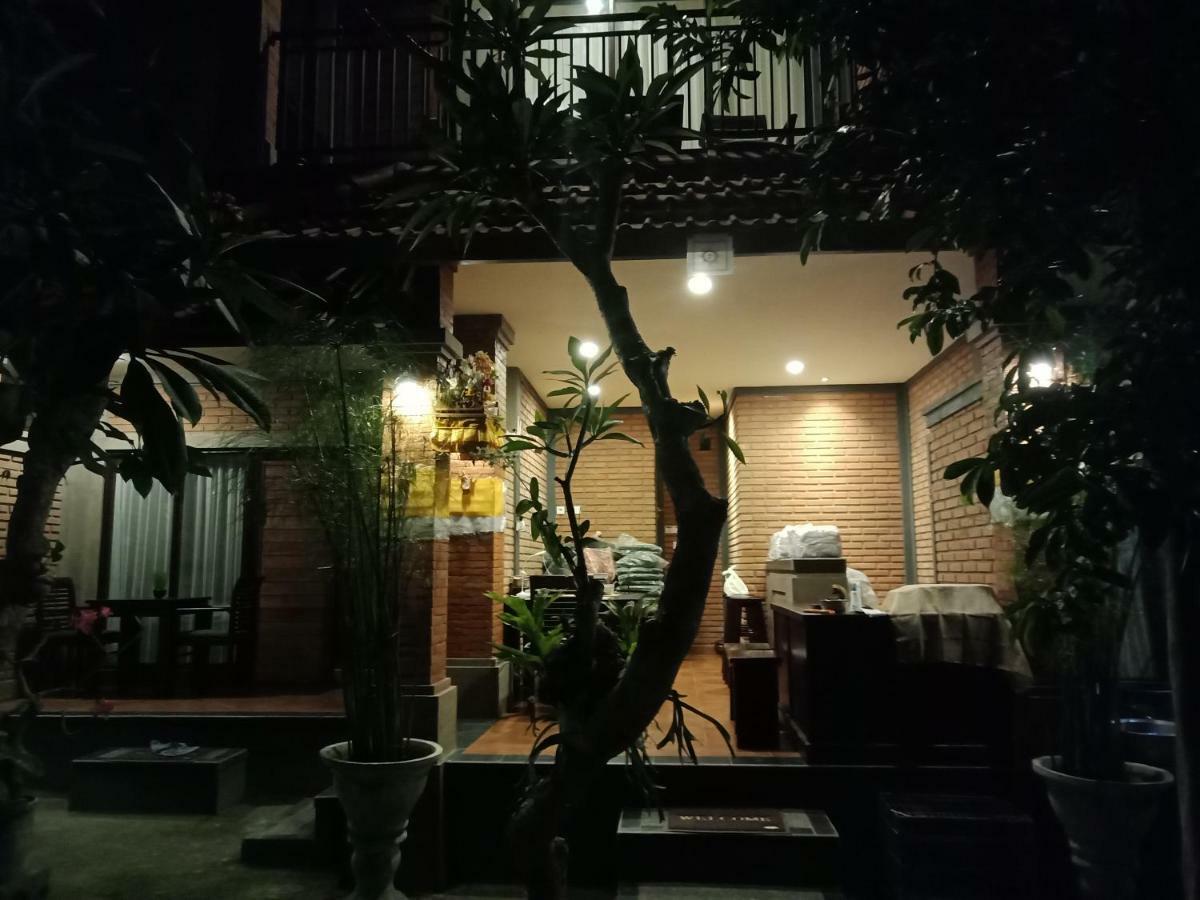 Ubud Taksu Homestay Exterior photo